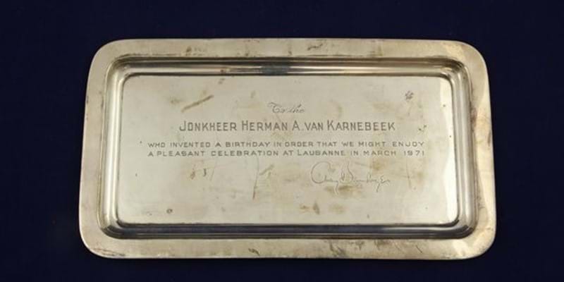 Verjaardagscadeau Avery Brundage aan Van Karnebeek